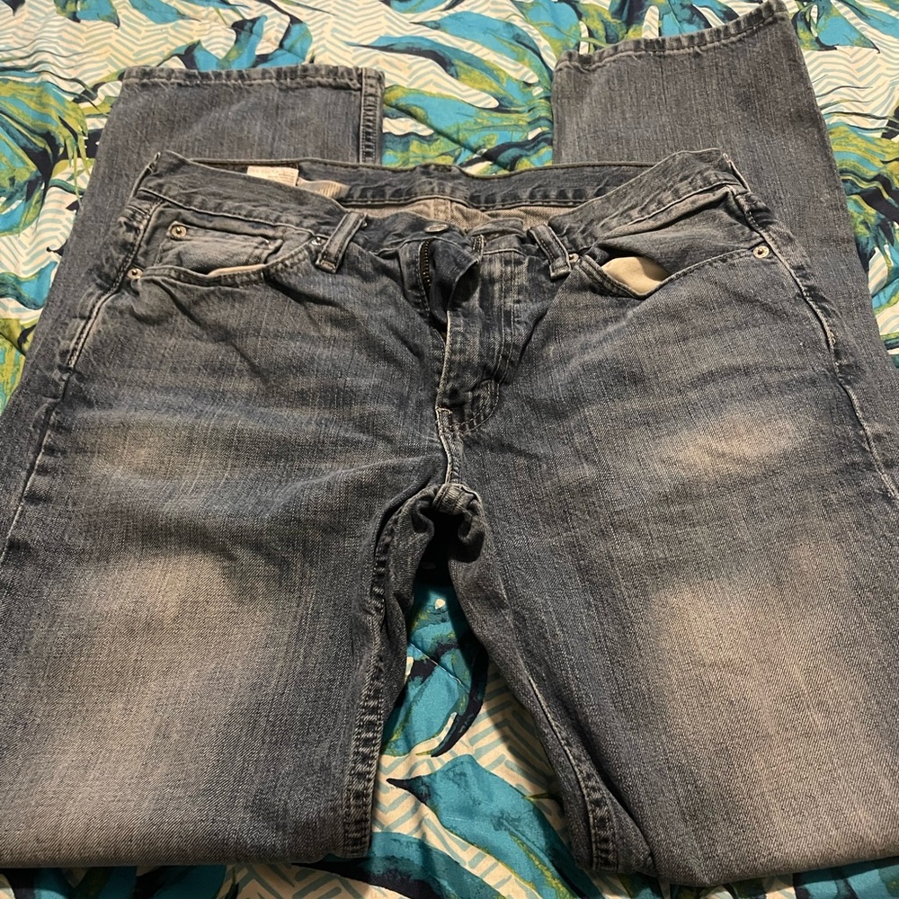 Men’s Levi jeans